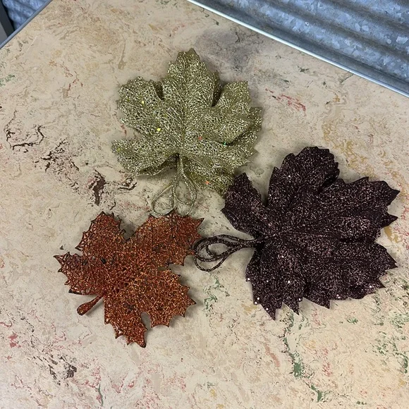 Decorative sign, wreath hanger and 7 bendable glitter leaves - Picture 5 of 9